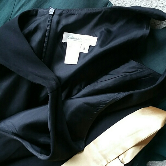 Black formal dress, mid length, not long. - Picture 2 of 3